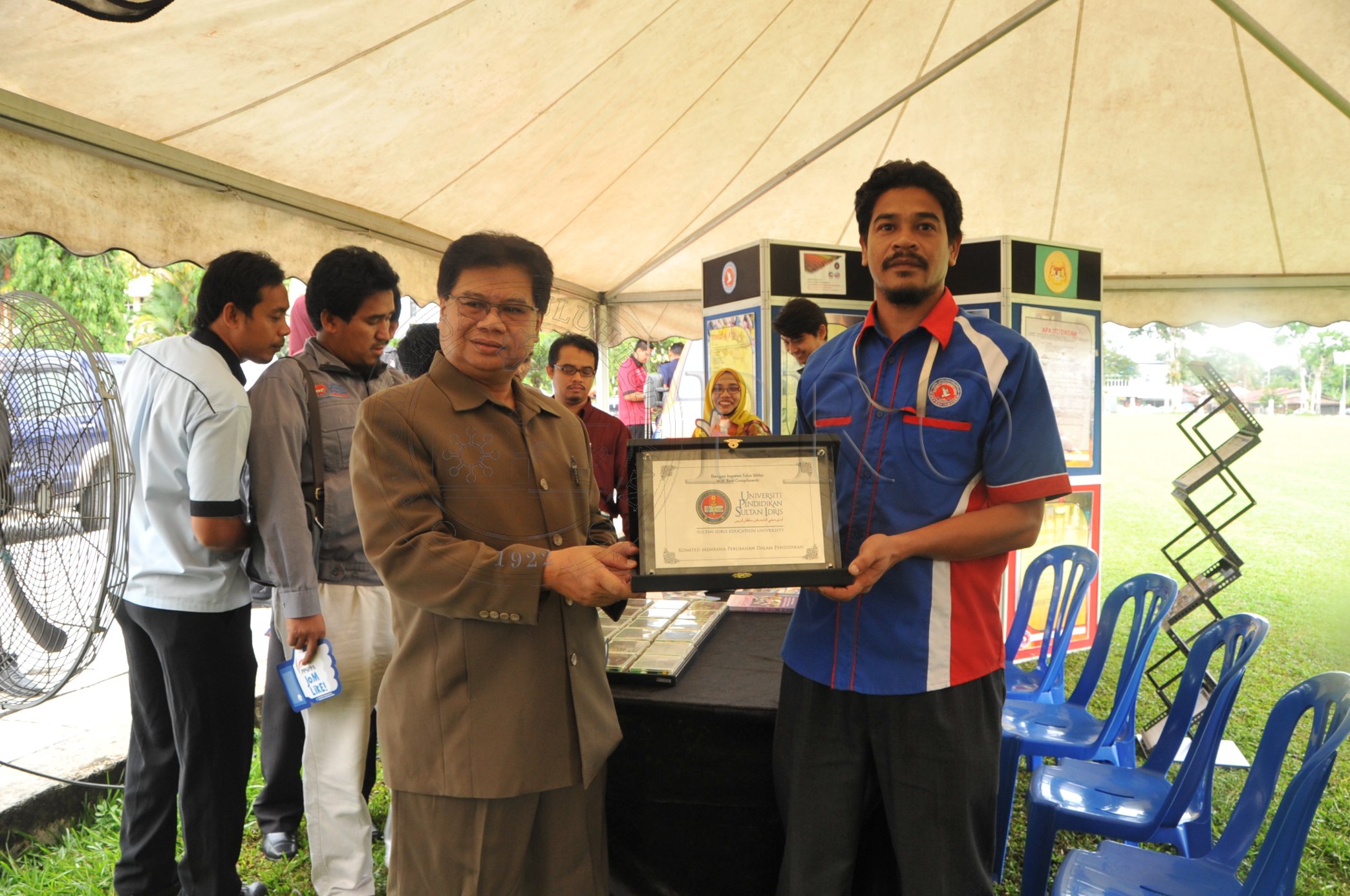 PRO 14 51 KKP PRO 7081